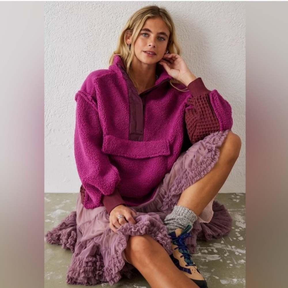 Urban Outfitters BDG Plush Mock-Neck Sherpa Fleece in Fuchsia